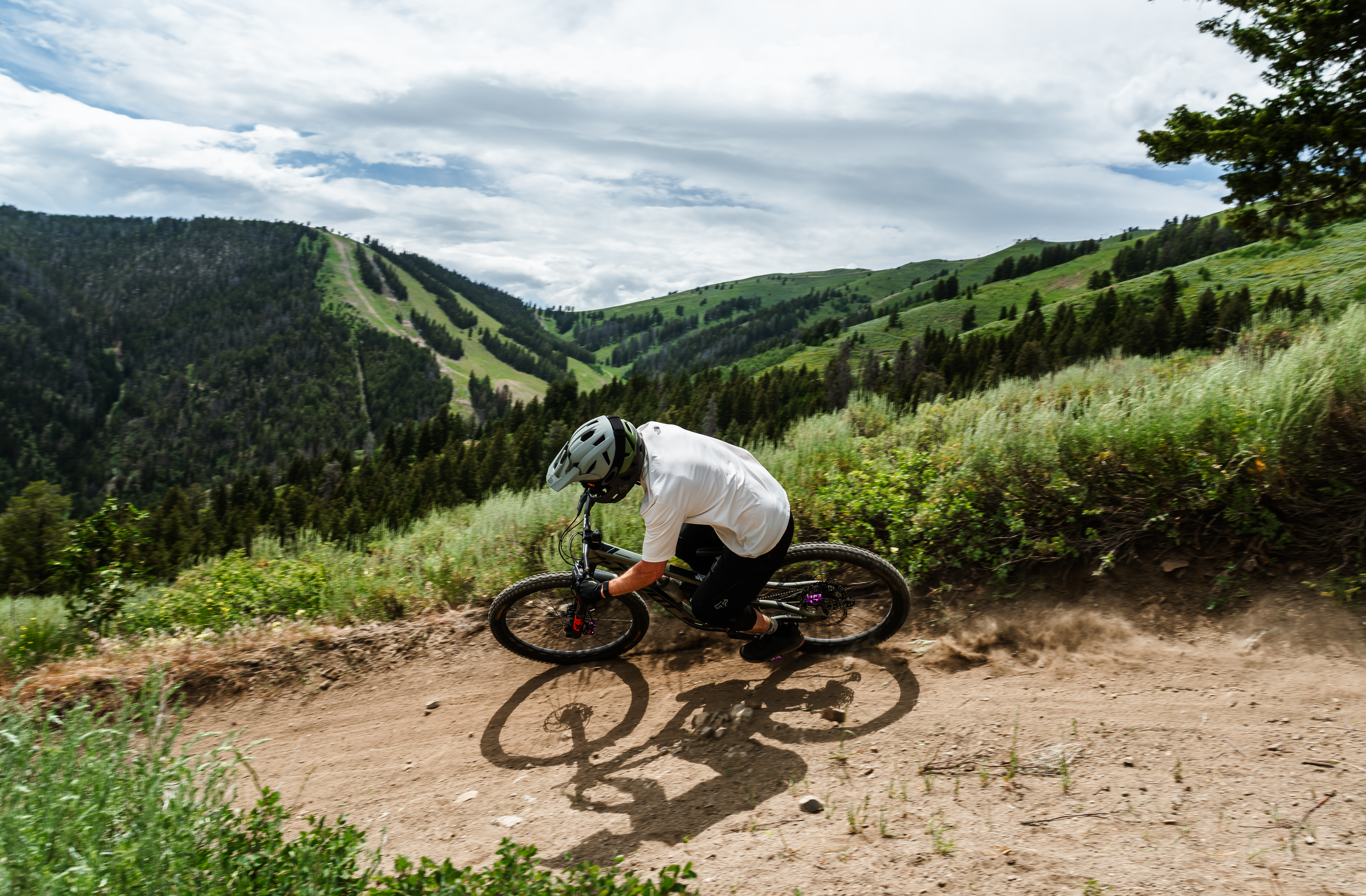 svr_summer_mtn-biking-nick-lacey_nick-montee_07-02-25_4
