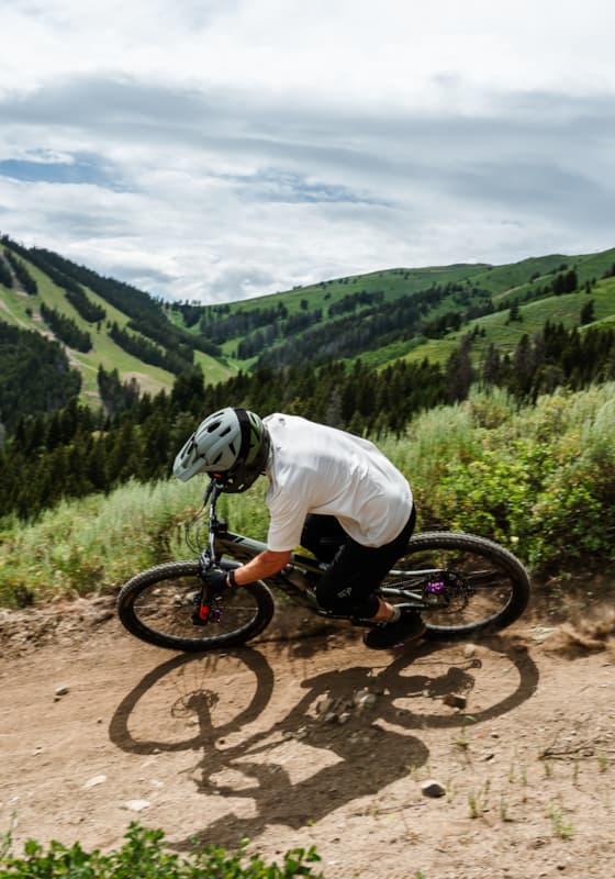 svr_summer_mtn-biking-nick-lacey_nick-montee_07-02-25_4