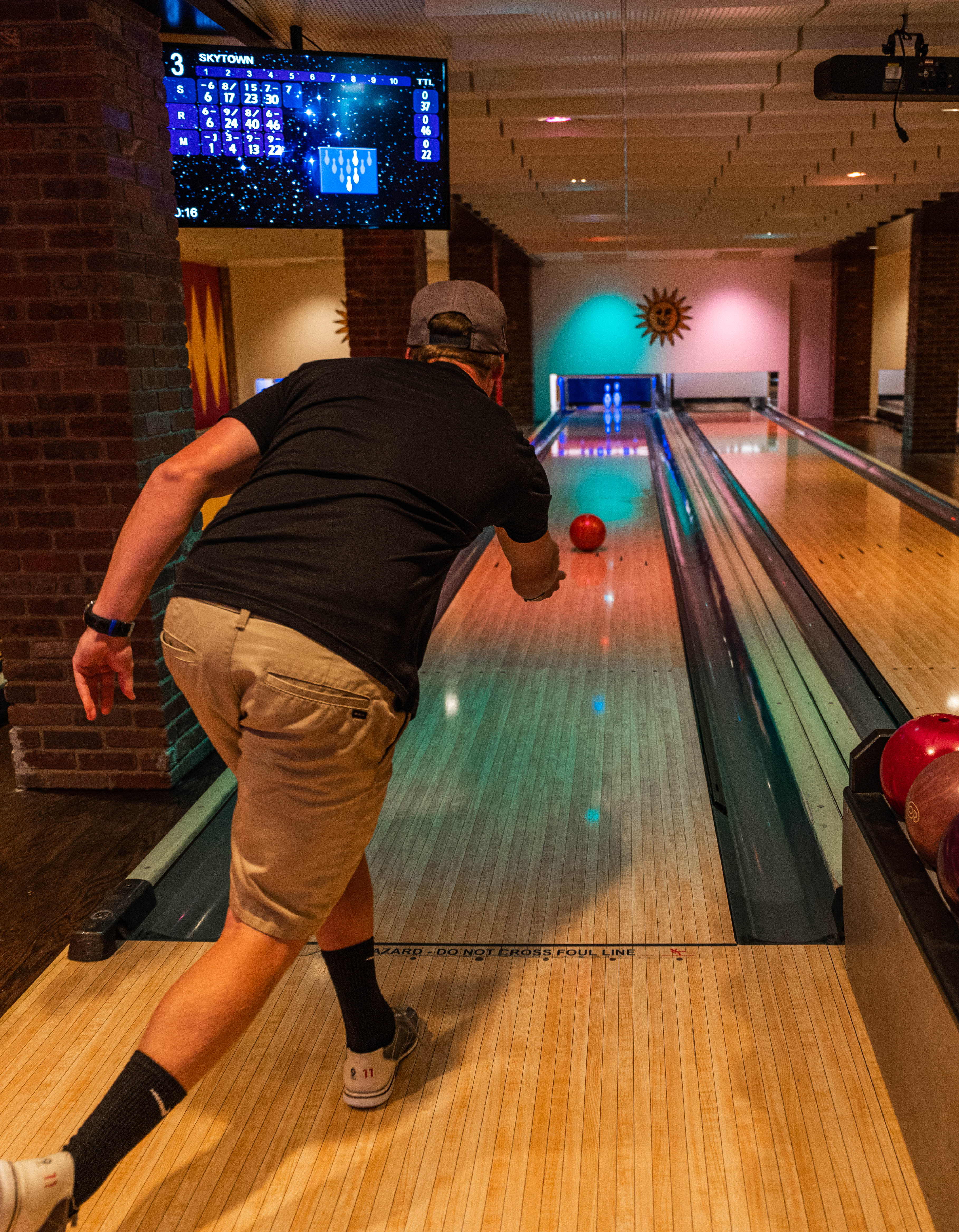 svr_lodge_bowling_alley_slider_winter_2023_hayden_4