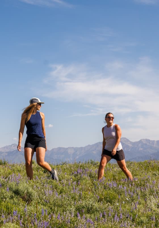 crop3_svr_summer_sofiajaramillo-hiking-6555-6001x4002-e4a0cab