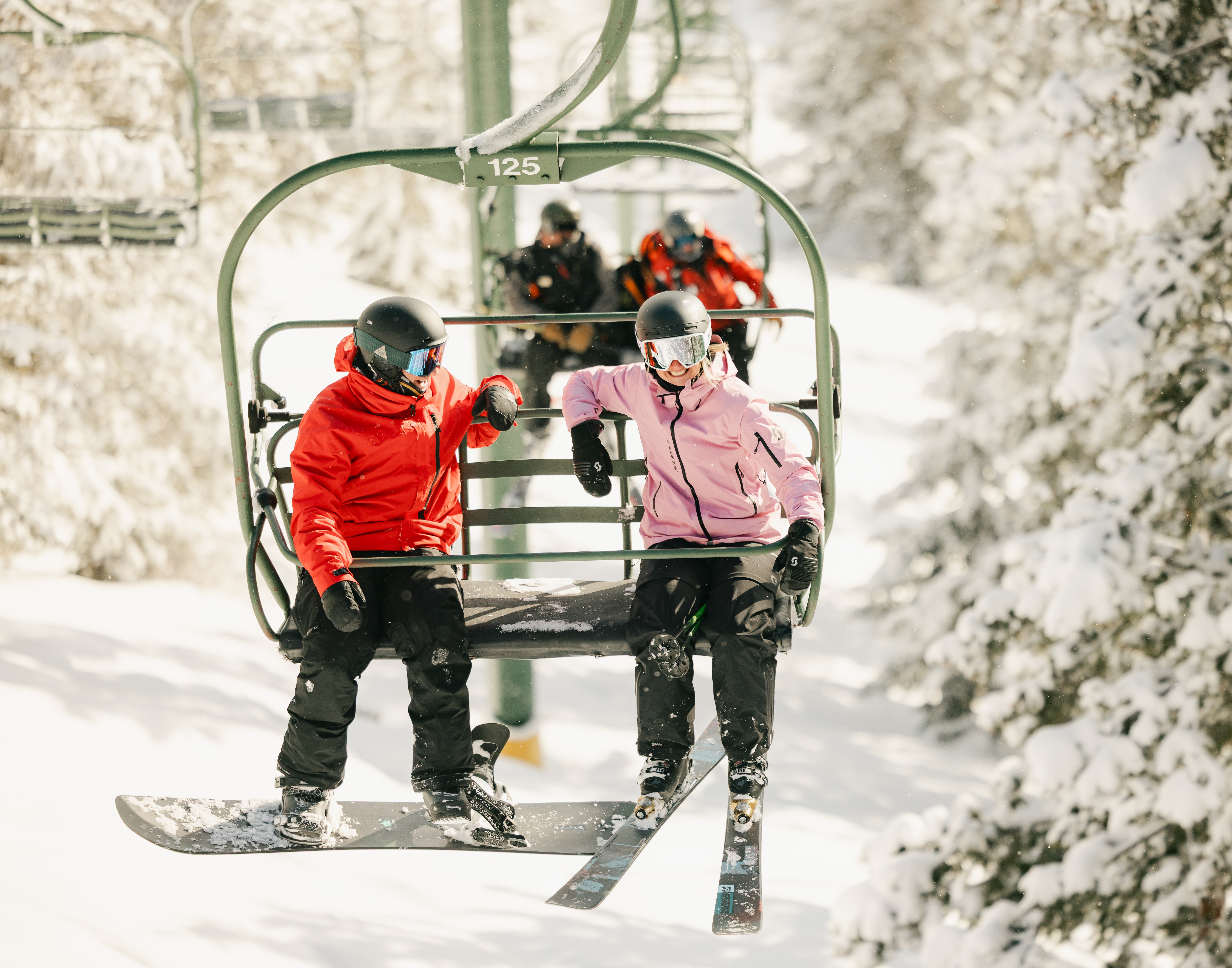 crop__svr_winter_skiing_bluebird_bowls_-sofiadewolfe_-12-27-25-0804