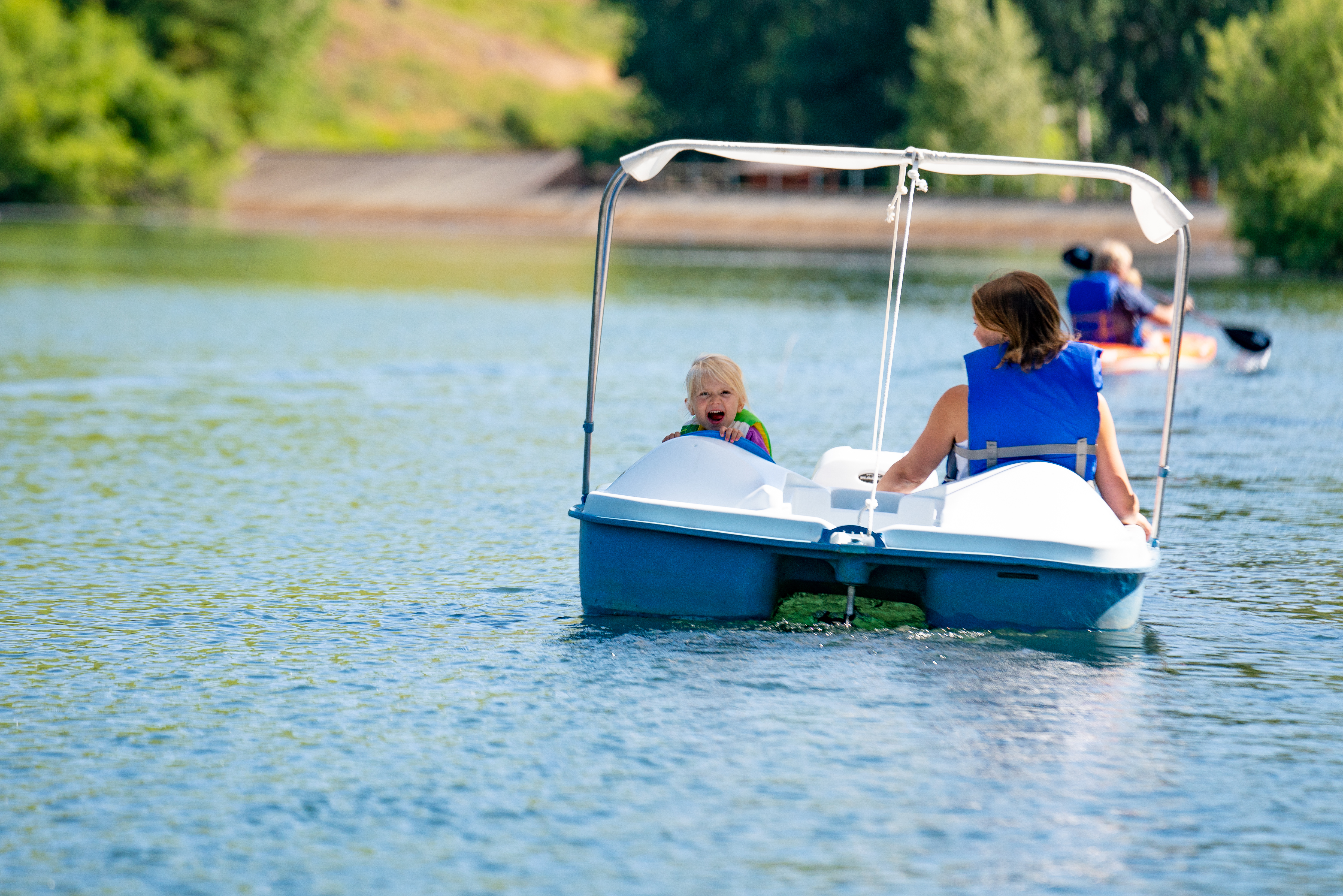 svr_svlake_paddleboat_family_2019_idarado_3.jpg