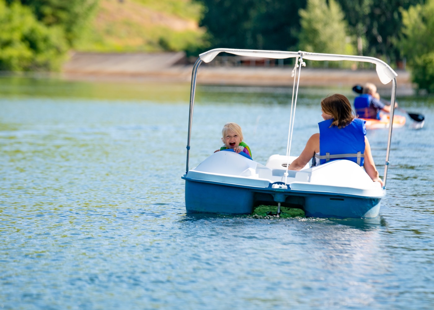 svr_svlake_paddleboat_family_2019_idarado_3.jpg