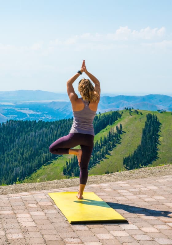 svr_lookout_yoga_baldmountain_summer_2018_idarado_2-1-_cropped