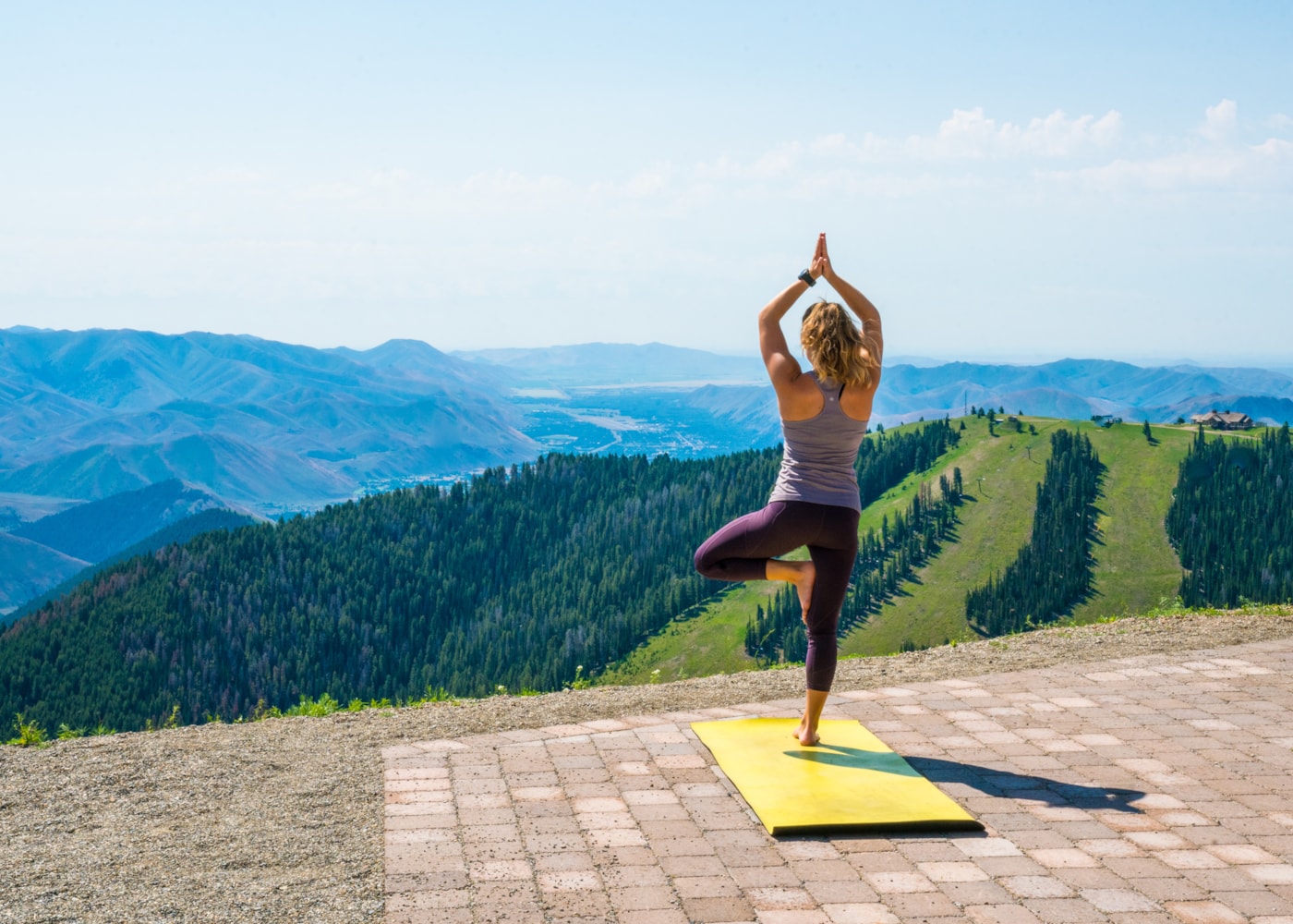 svr_lookout_yoga_baldmountain_summer_2018_idarado_2.jpg