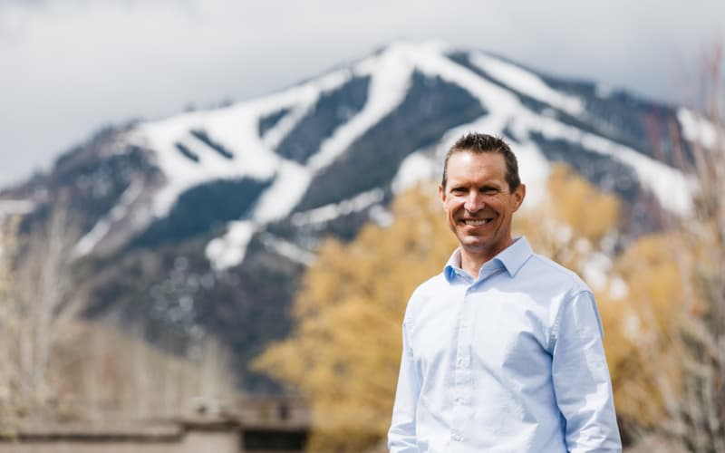 SVR_Headshot_PeteSonntag_BaldyBackdrop