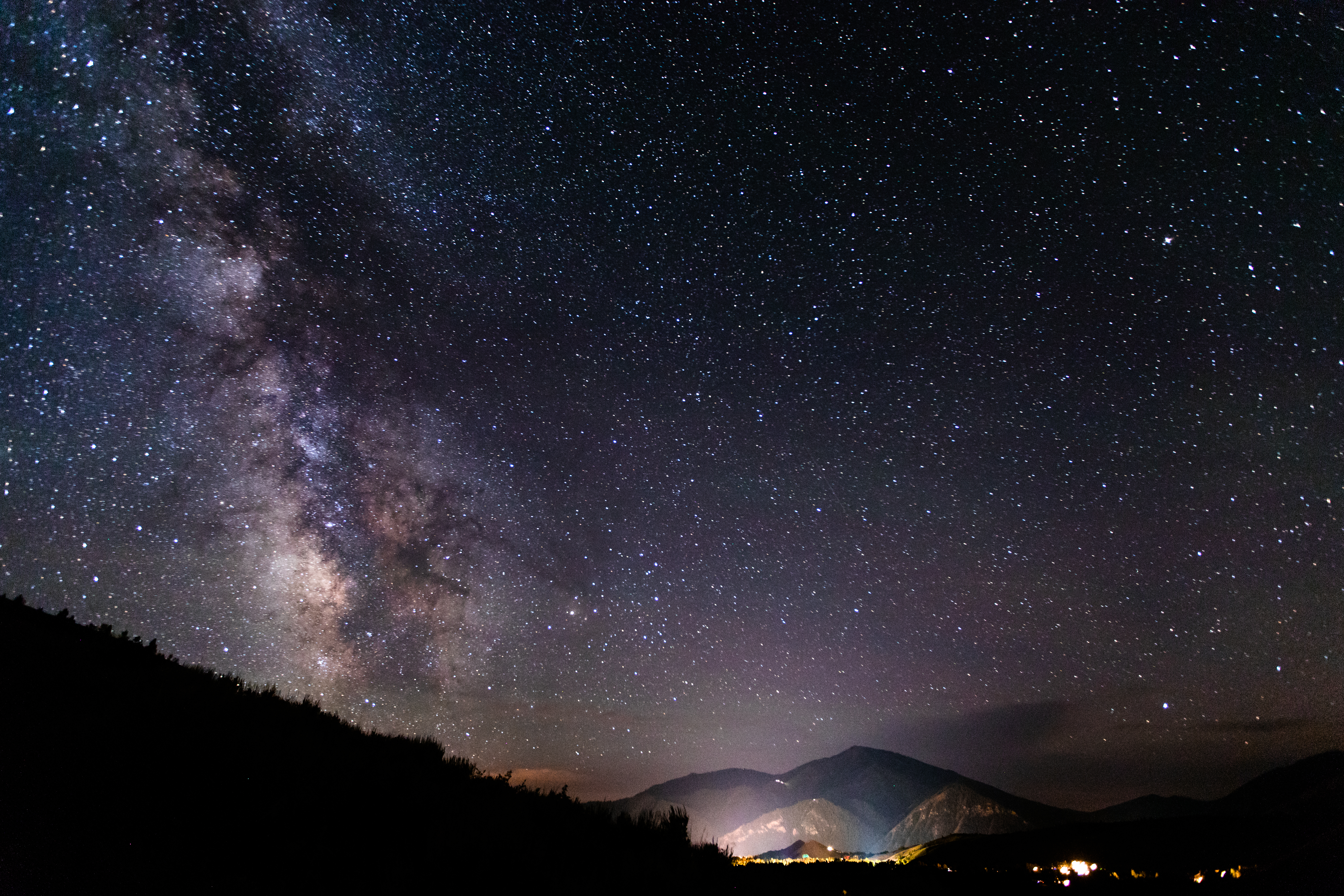 Dark_Skies_Gadd_Ray_J__O4A8006