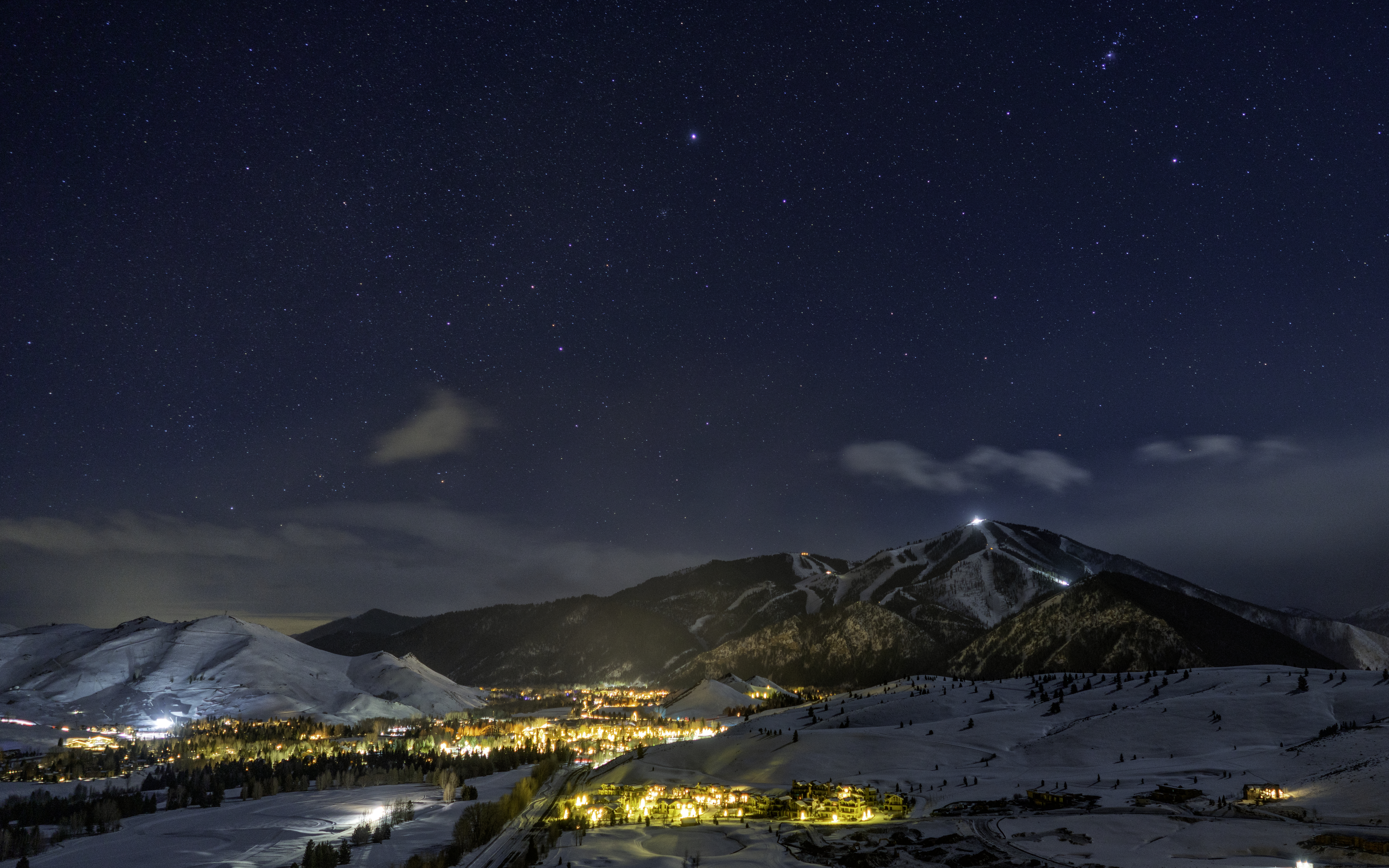 svr_cooper_morton__sun_peak_night_lapse_darksky_2022__dsc2384-6807x4254-c691274