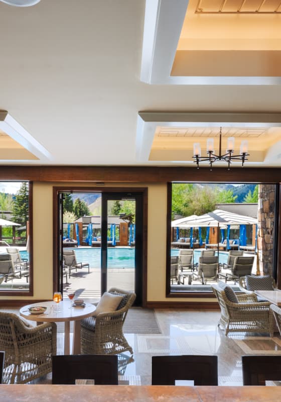 svr-summer-lodge-pool-food-beverage-05-20-26-a7401643-edit-2