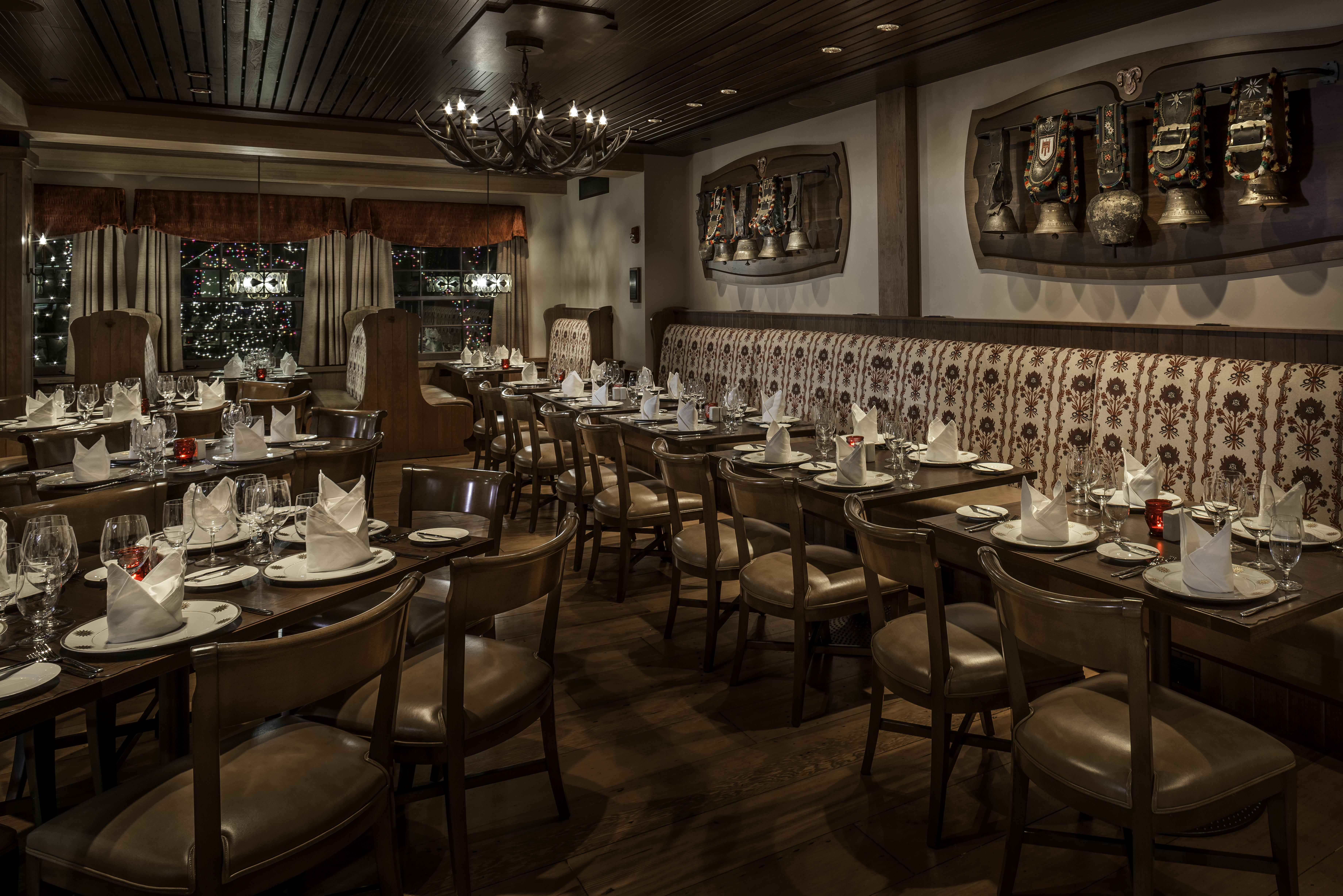 svr_theram_dining_winter_2017_syms_kevin_5