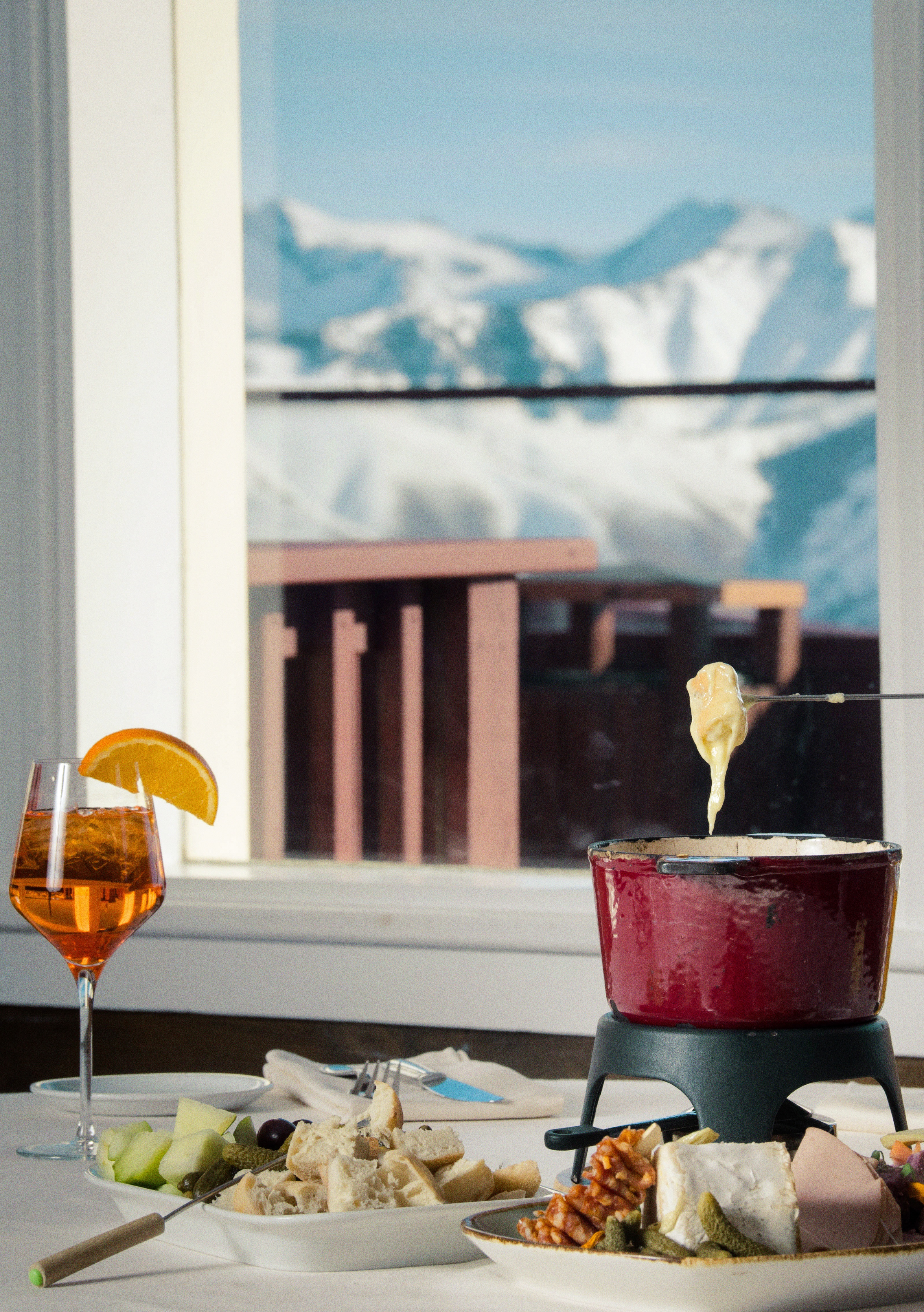 crop_svr_-dev_khalsa_roundhouse-winter_charcuterie_-_fondue_2026_087_soss_treatment_-1