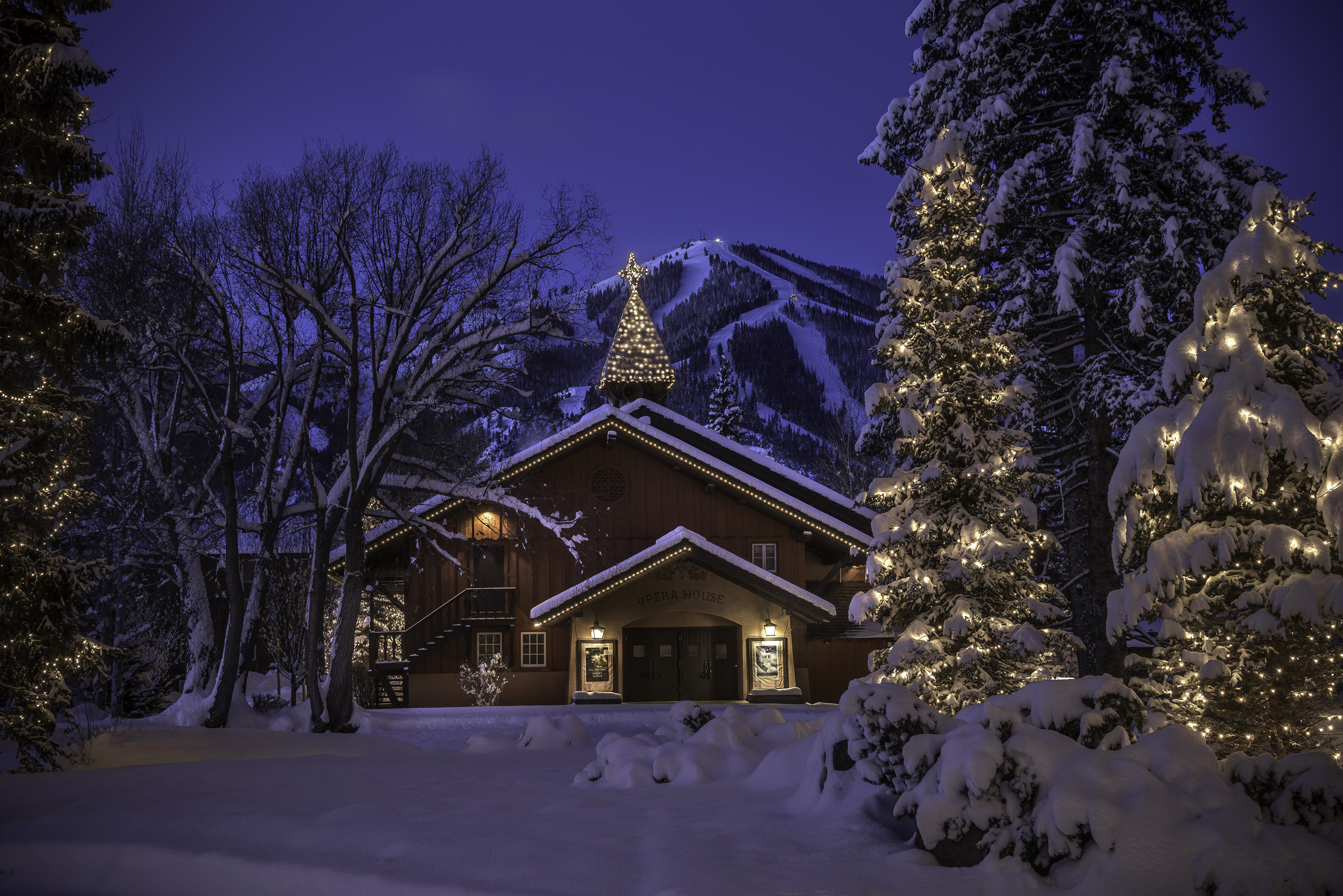 svr_operahouse_winterwonderland_winter_2018_syms_kevin