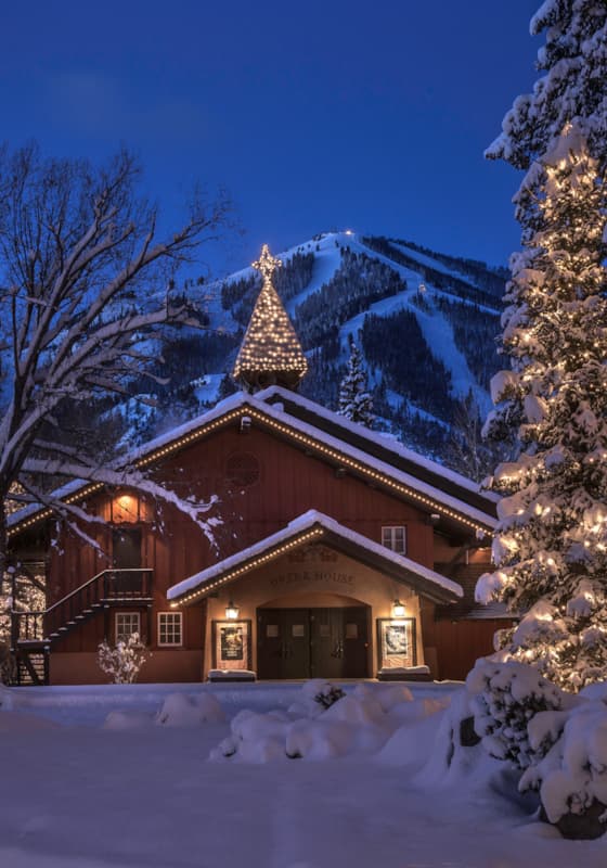 svr_operahouse_winterwonderland_winter_2018_syms_kevin