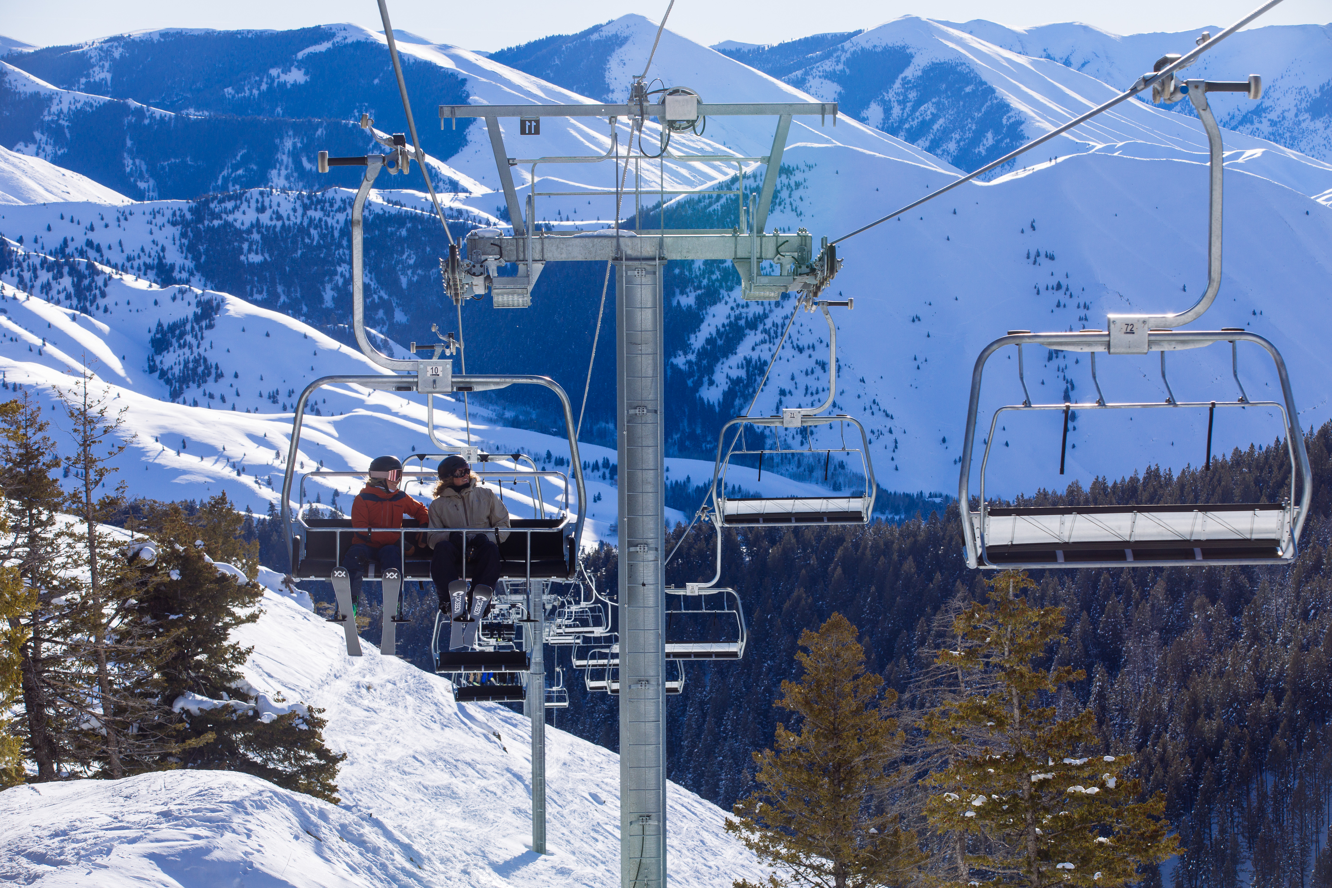 svr_baldmountain_skiing_lifts_winter_2022_gadd_ray_5