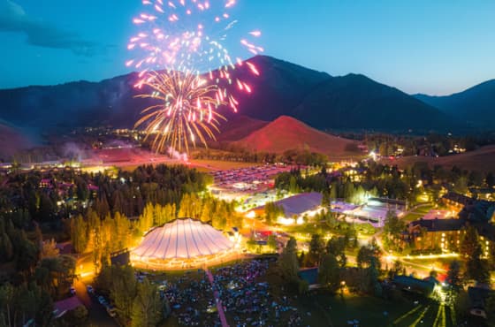 svr_pavilion_july4_fireworks_summer_2023_gilmour_hayden_4