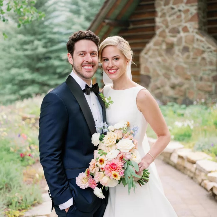 re-1c738ad265594c7d85042517a47d23b1