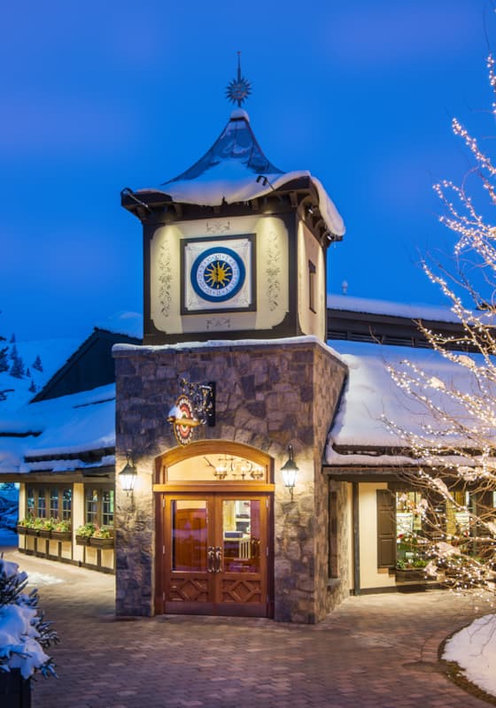 carousel-dining-konditorei