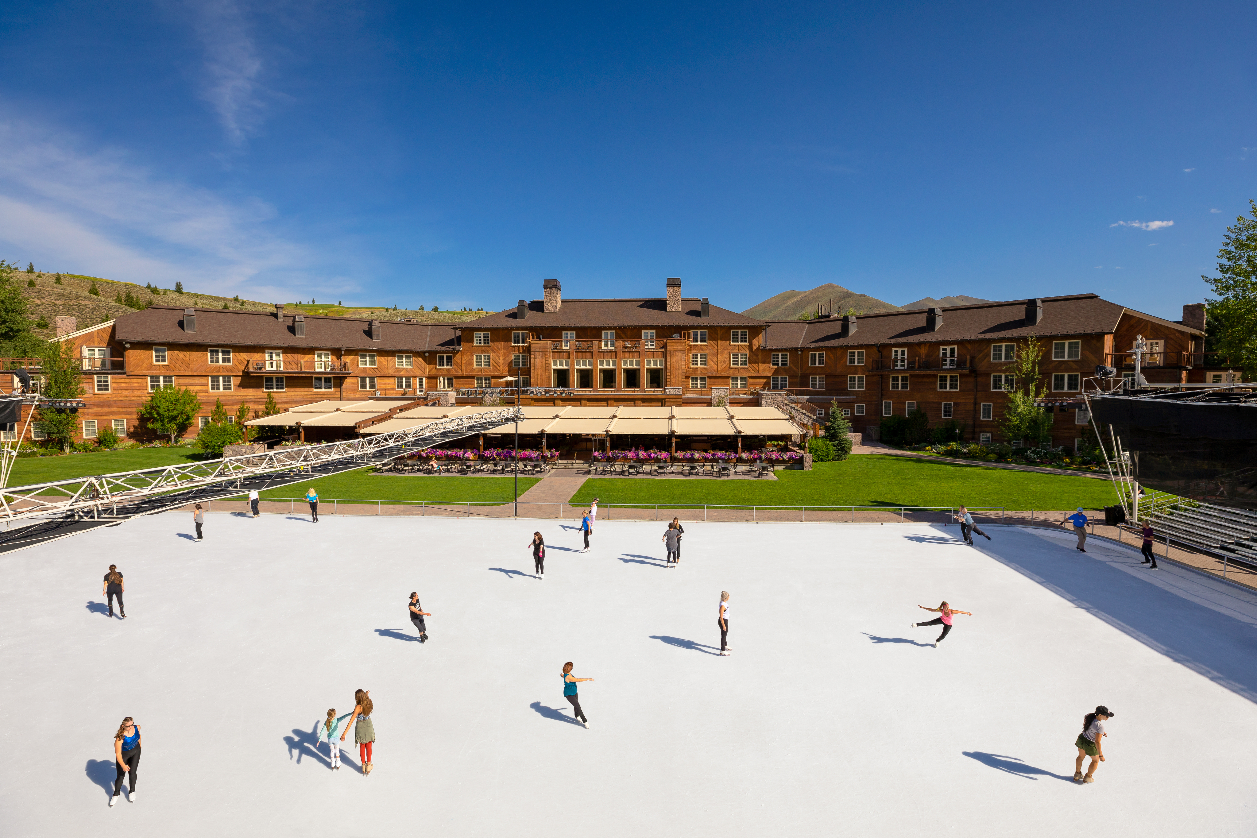 carousel-summer-ice-skating