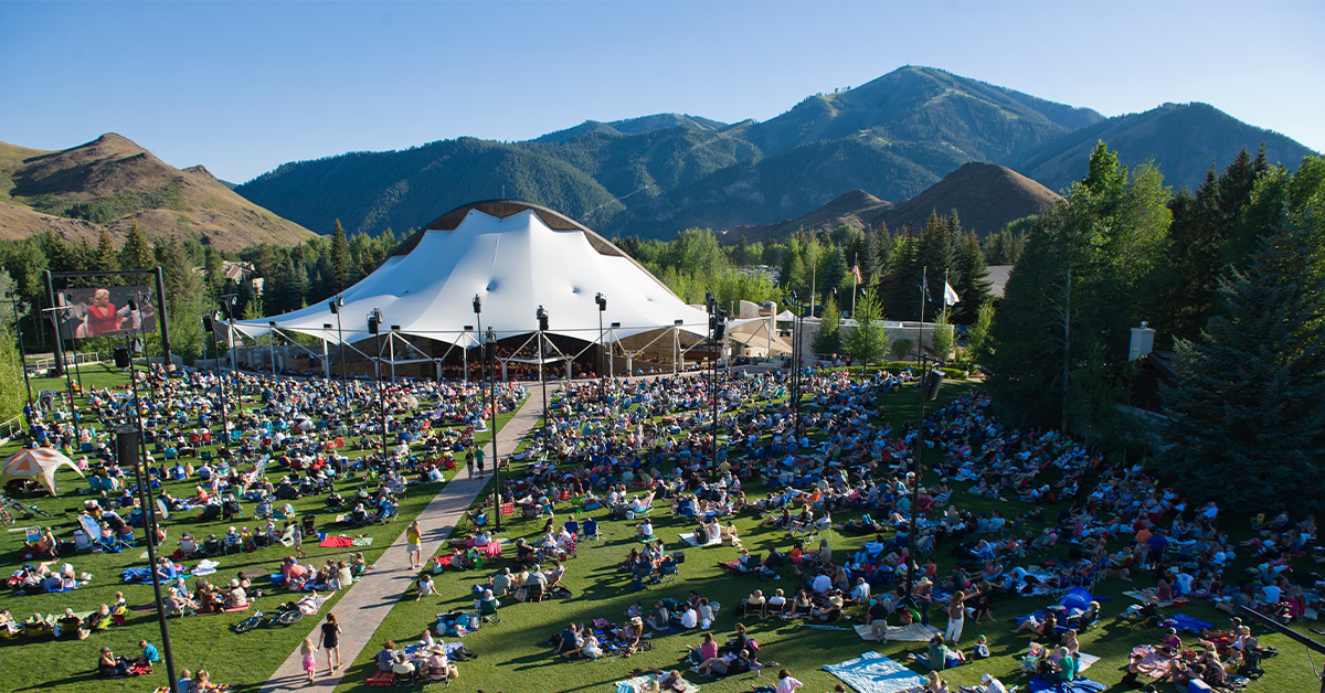 carousel-summer-live-music