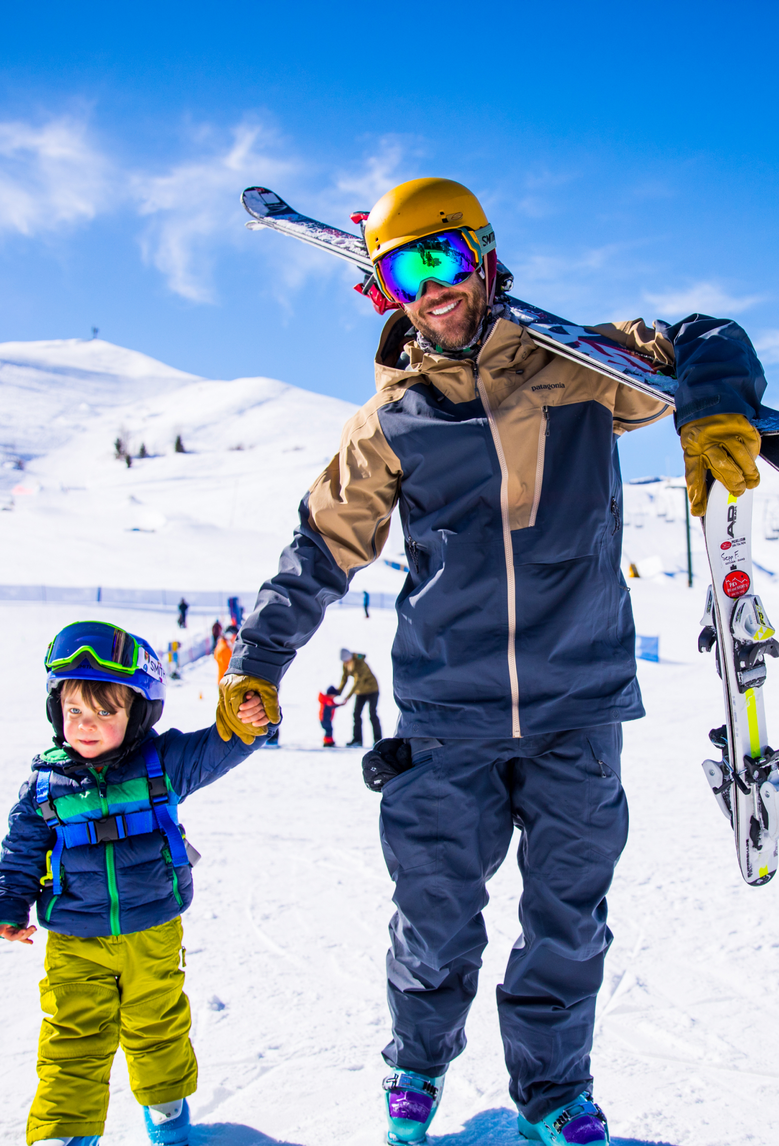 carousel-winter-skiing-riding