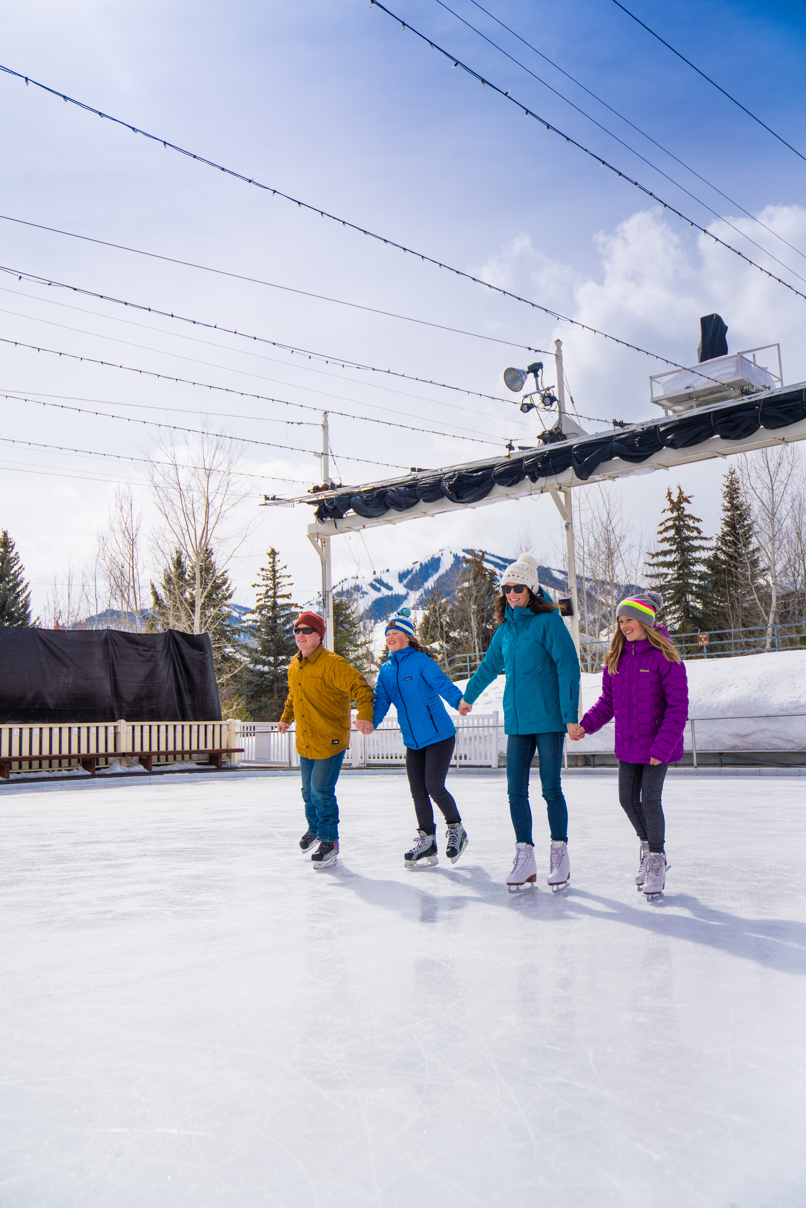 carousel-year-round-ice-skating
