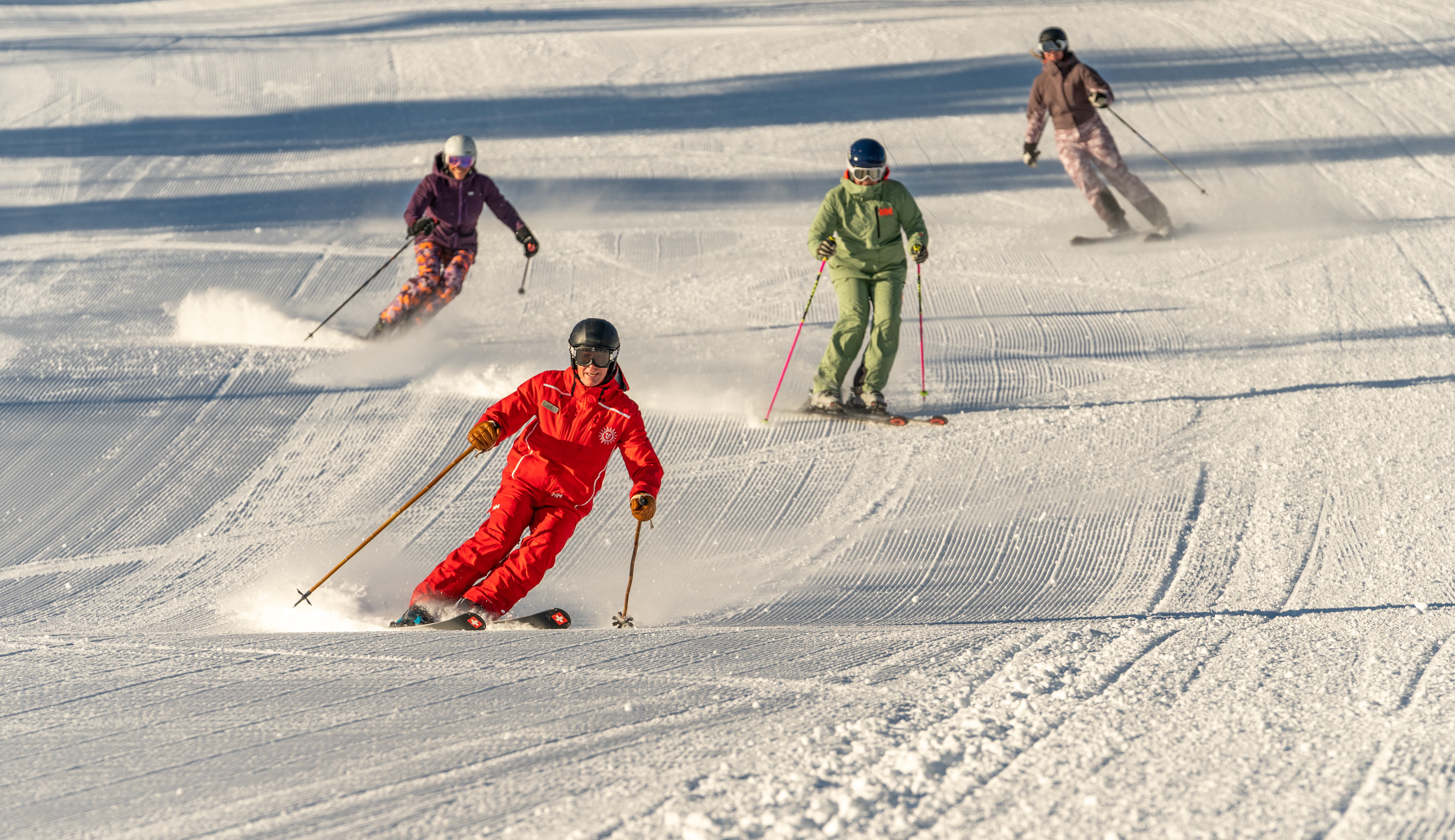 private_lesson_group_skiing
