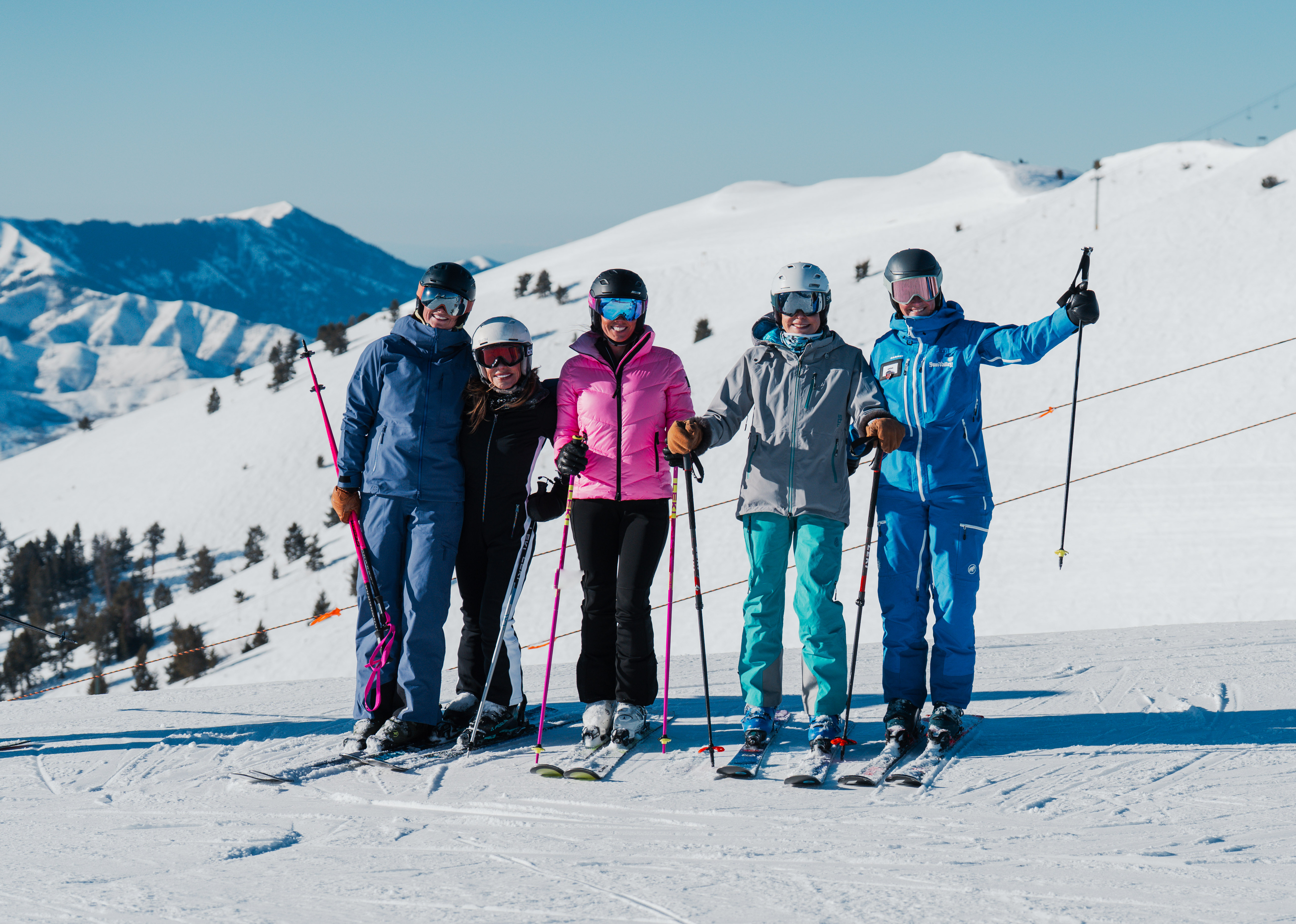 svr_winter_skiing_edgewise_lessons_ski_and_ride_women-s_camp03-09-2026_a7404323_