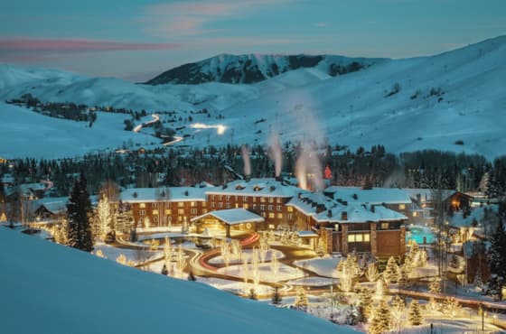 smaller_svr_svlodge_lodging_scenic_winter_v1-1