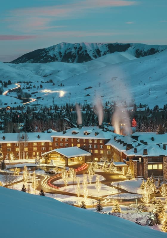 smaller_svr_svlodge_lodging_scenic_winter_v1-1