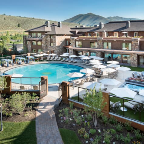 sv-lodge-pool-aerial-6000x4222-1e7c6b9