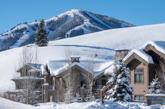 svr_diamondback_townhomes_lodging_exterior_winter_2016_syms_kevin_2