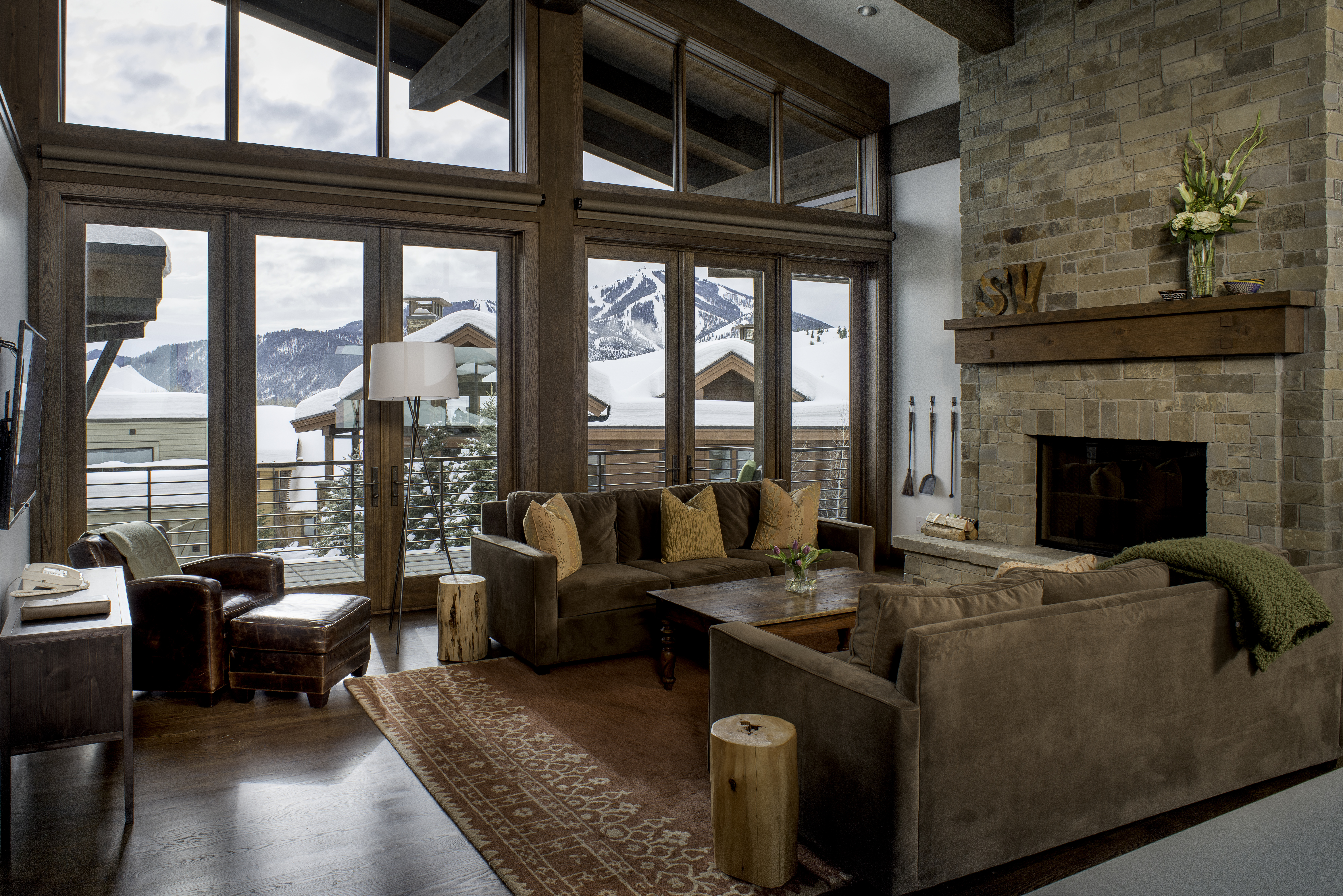 svr_whiteclouds_townhomes_lodging_winter_2016_syms_kevin_1