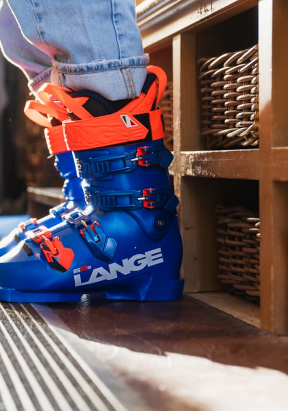 svr-winter-skiing-boot-fitting-brass-ranch_01-20-2026