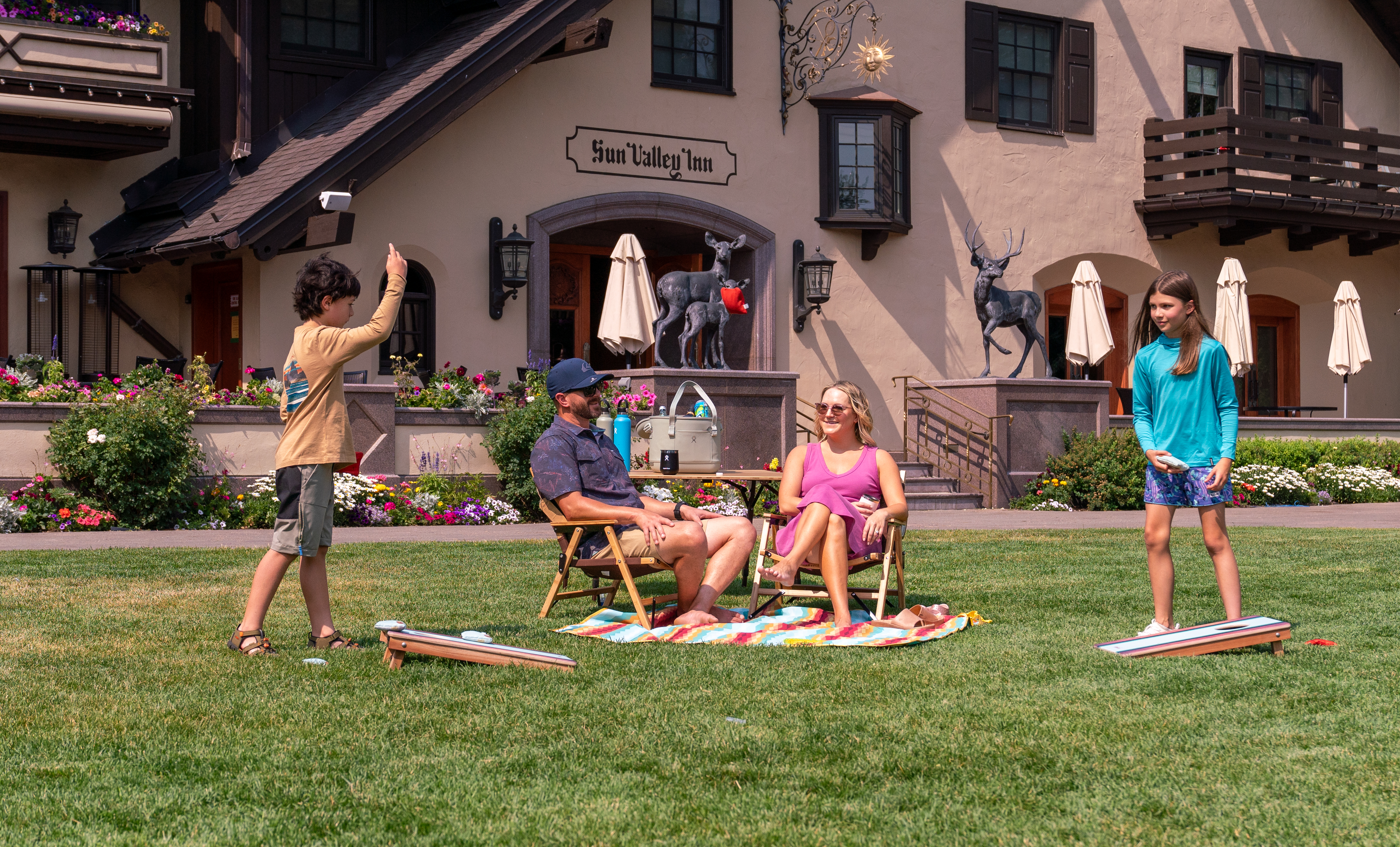 svr_petelanesvillage_retail_lawngames_summer_2024_morton_cooper_8