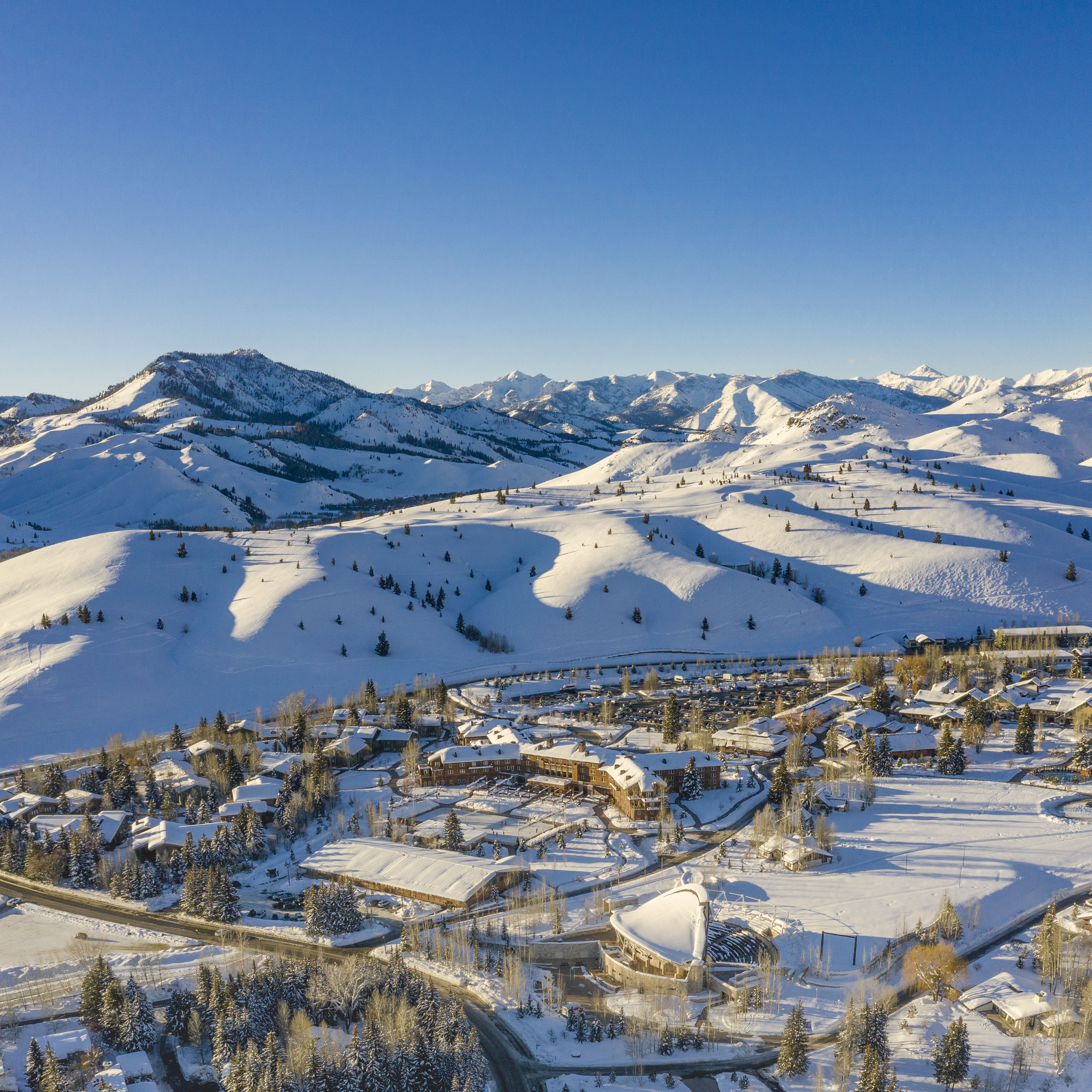 lodge-aerial-slapper-1x1