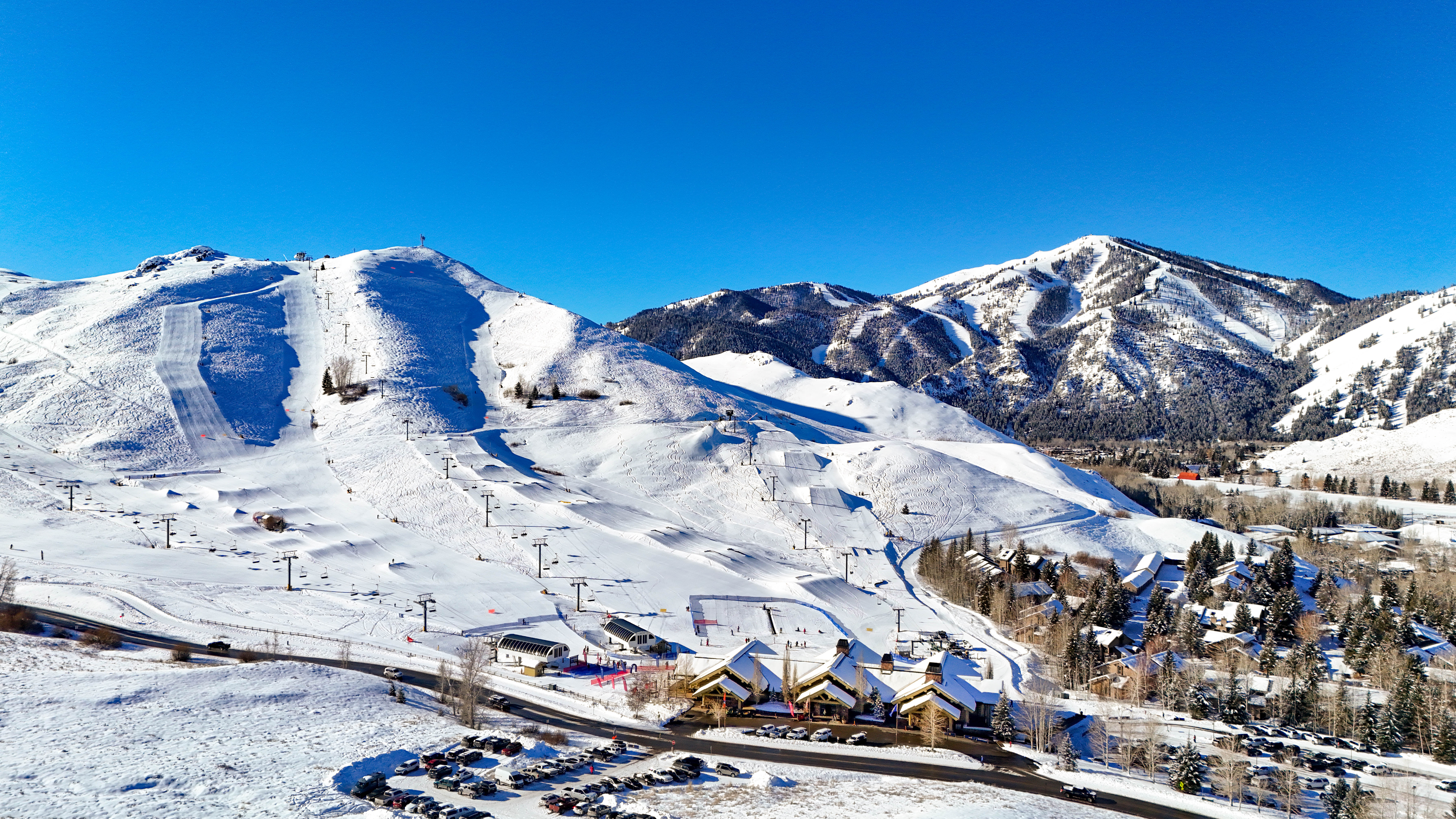 svr_dollarmountain_skiing_scenic_aerial_feb_winter_2024_gilmour_hayden_7_